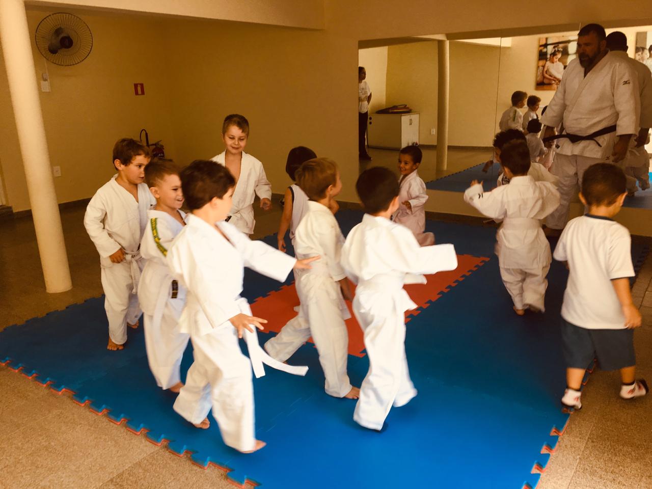 Ed. Infantil – Aula de Judô – Colégio Politécnico de Sorocaba