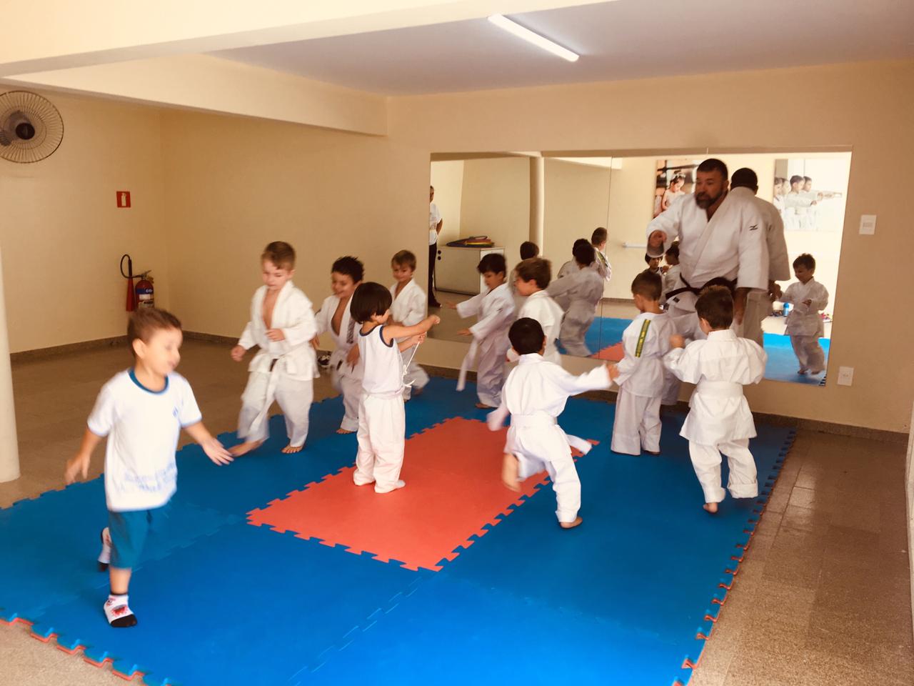 Ed. Infantil – Aula de Judô – Colégio Politécnico de Sorocaba