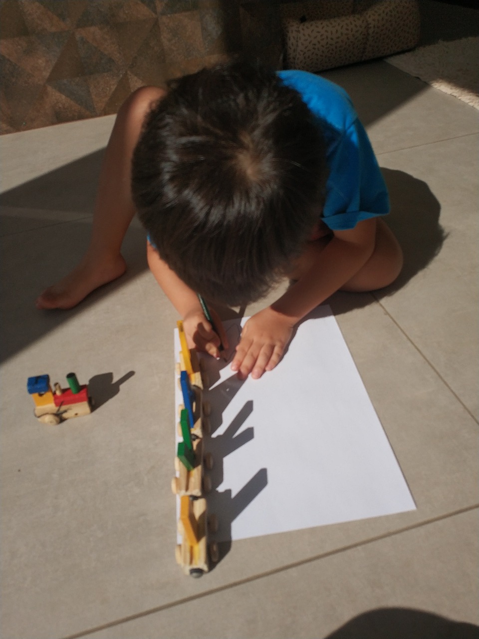 Uma super aula com os alunos do Pré I e Pré II - SOMBRAS, com a Profª ...